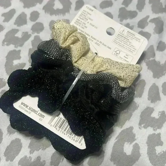 Scünci Bundle - Picture 5 of 5